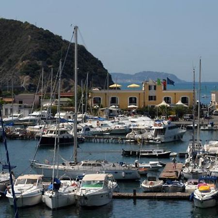 Hotel La Tonnara Procida Esterno foto
