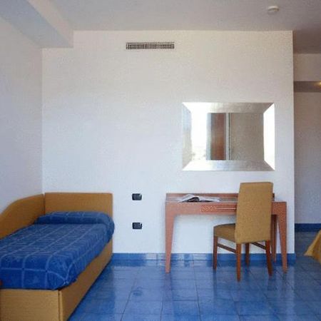 Hotel La Tonnara Procida Esterno foto
